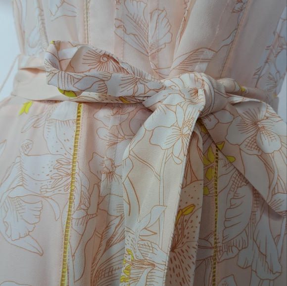 Reiss Carlotta Short Flutter Sleeve Dress in Blush Size US 4 - Picture 8 of 16